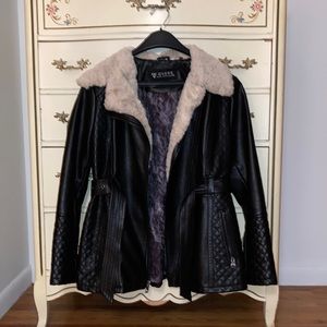 -VINTAGE GUESS LEATHER JACKET-